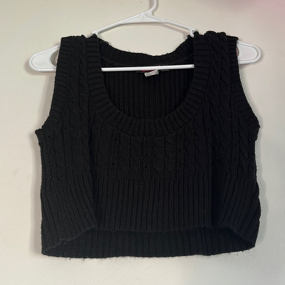 Cropped top